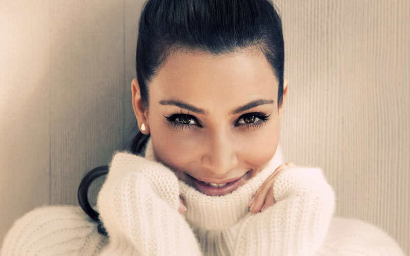 gamatv_kim-Kim Kardashian y su truco para levantar sus pechos gamatv_kim-Kim Kardashian y su truco para levantar sus pechos